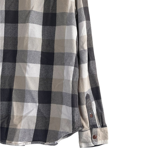 Old Navy | checkered flannel plaid button front Shirt - Picture 7 of 10